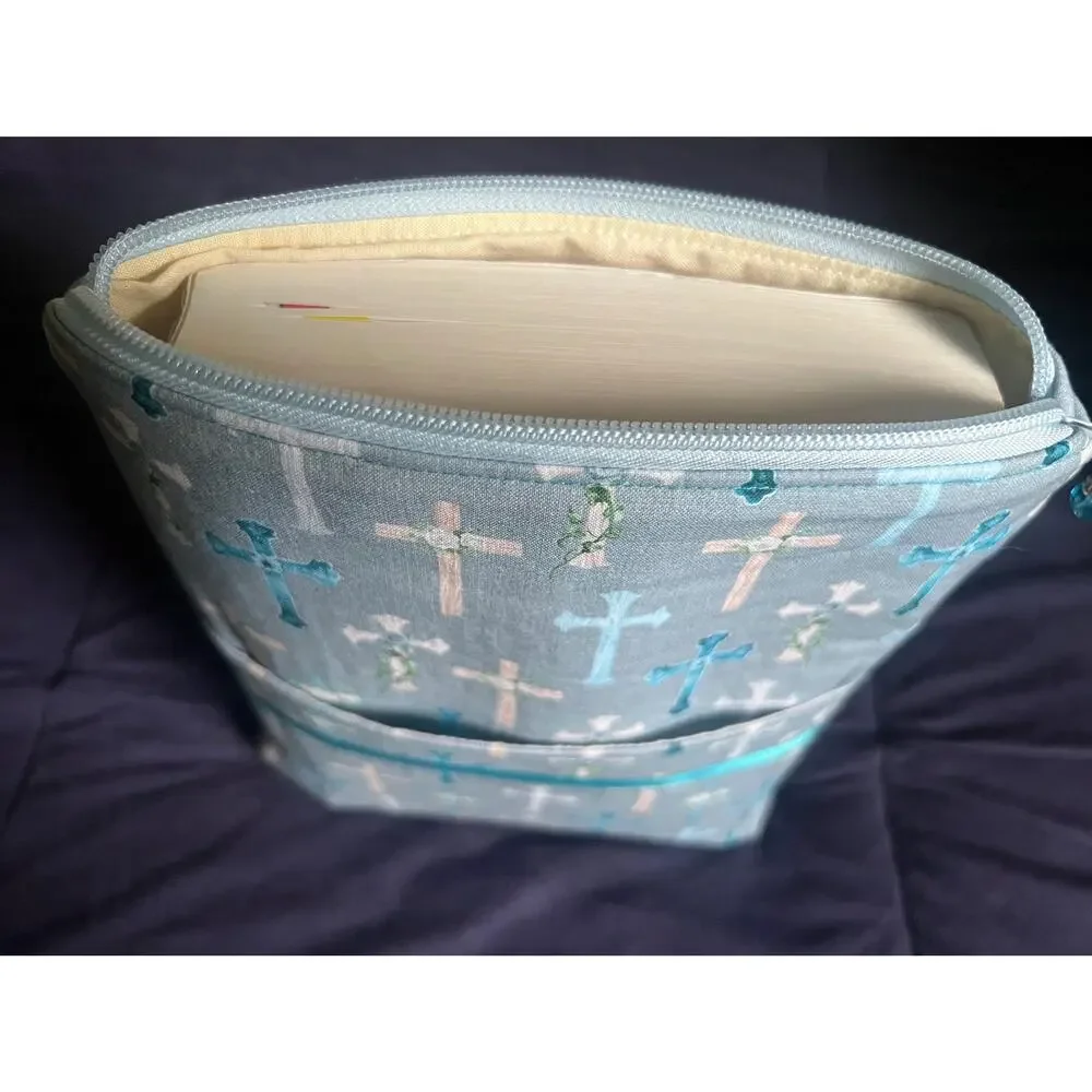 NWOT Bible Case, Front Pocket, Top Zipper, Corner Bookmark, Handmade Padded